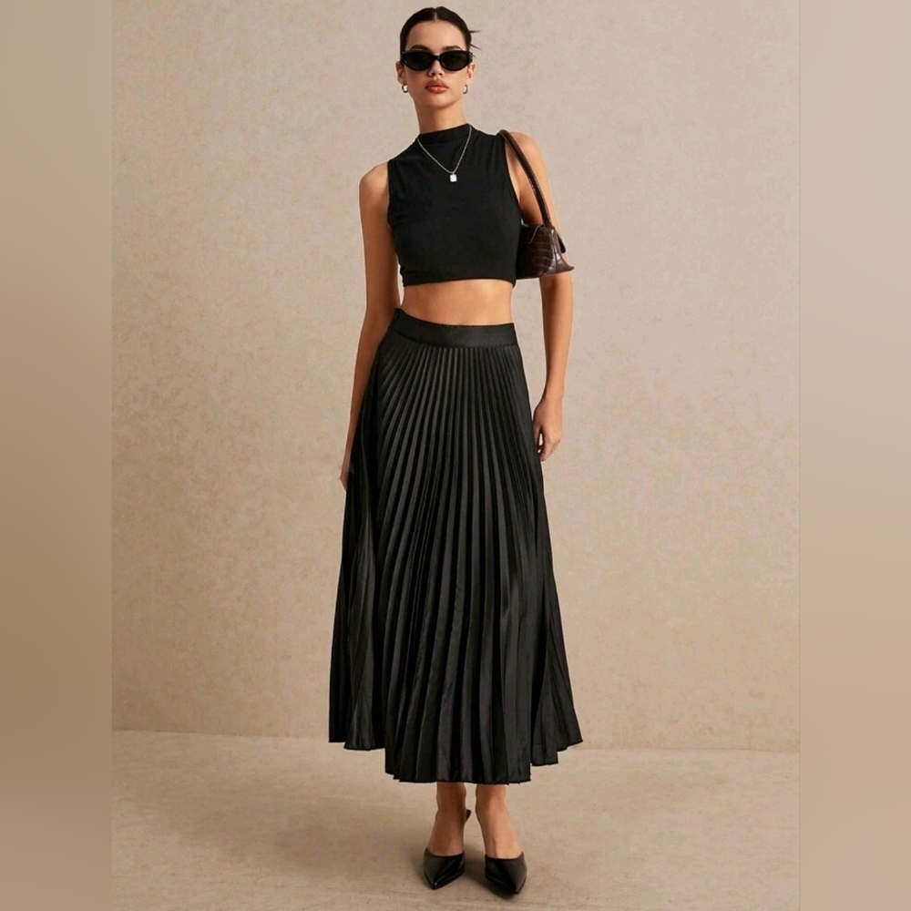 New Luxe Pleated Flowy Long Midi Skirt Black - Picture 7 of 9
